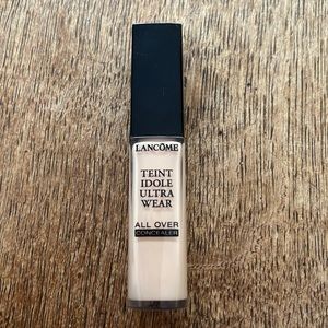 Lancôme teint idole ultra wear concealer